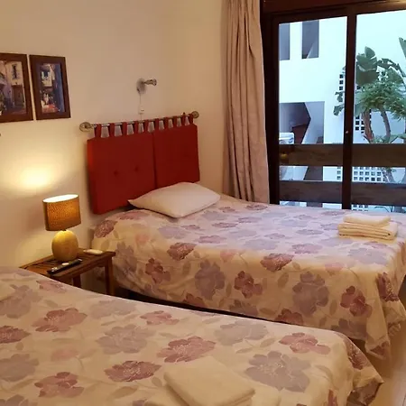 La Buena Vida Duplex: Stylish Retreat With Pool Access Near Puerto Banus Apartment *