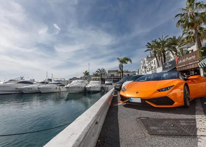 Apartment La Buena Vida Duplex: Stylish Retreat With Pool Access Near Puerto Banus Marbella