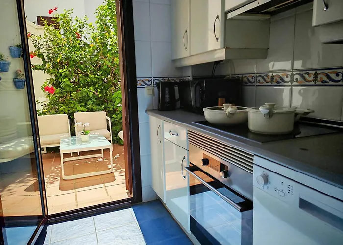 La Buena Vida Duplex: Stylish Retreat With Pool Access Near Puerto Banus Apartment Marbella